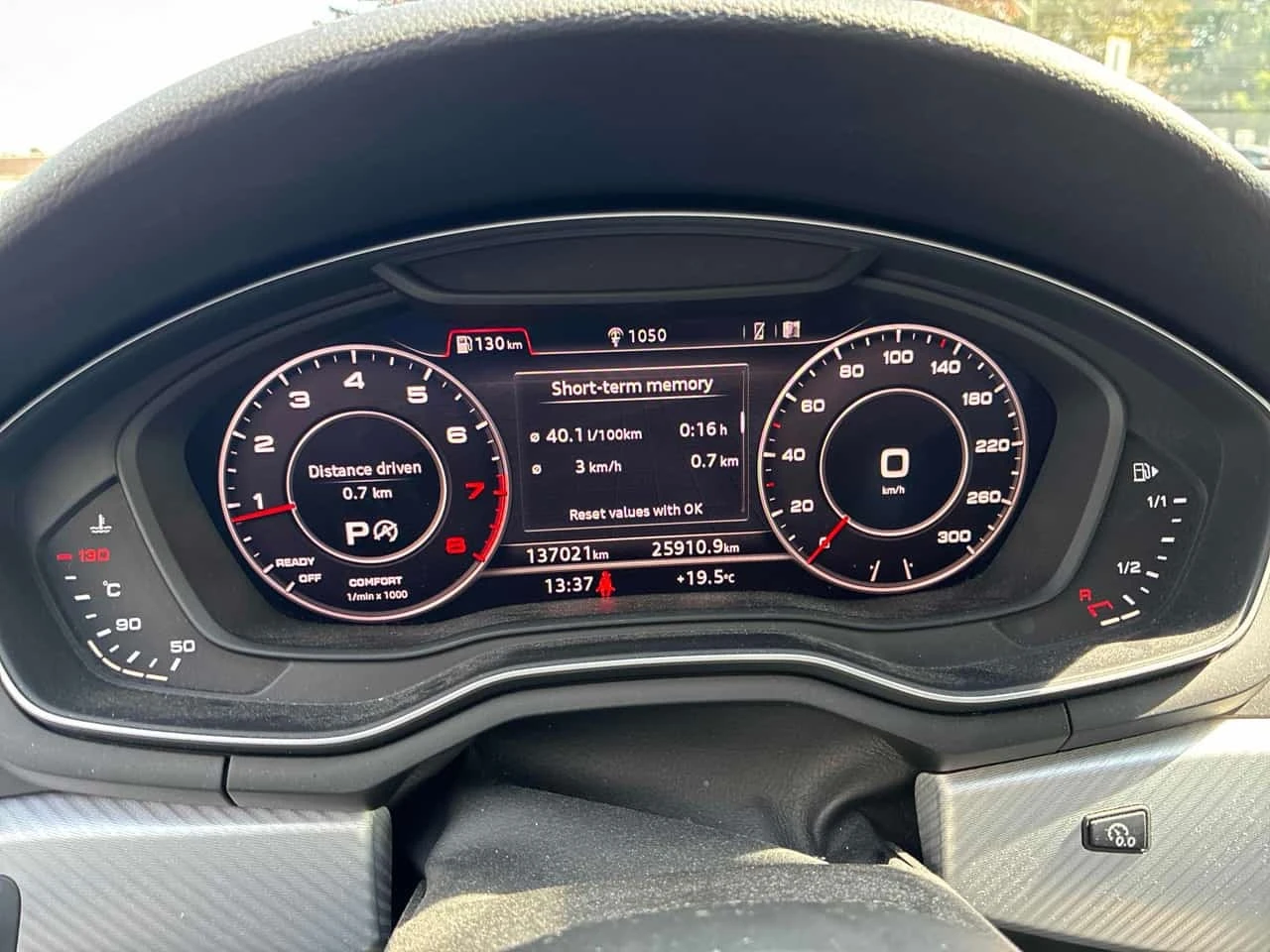 Audi A4 Allroad Technik / 360 / Dis / HUD /B&O / Carfax , снимка 8 - Автомобили и джипове - 56233626