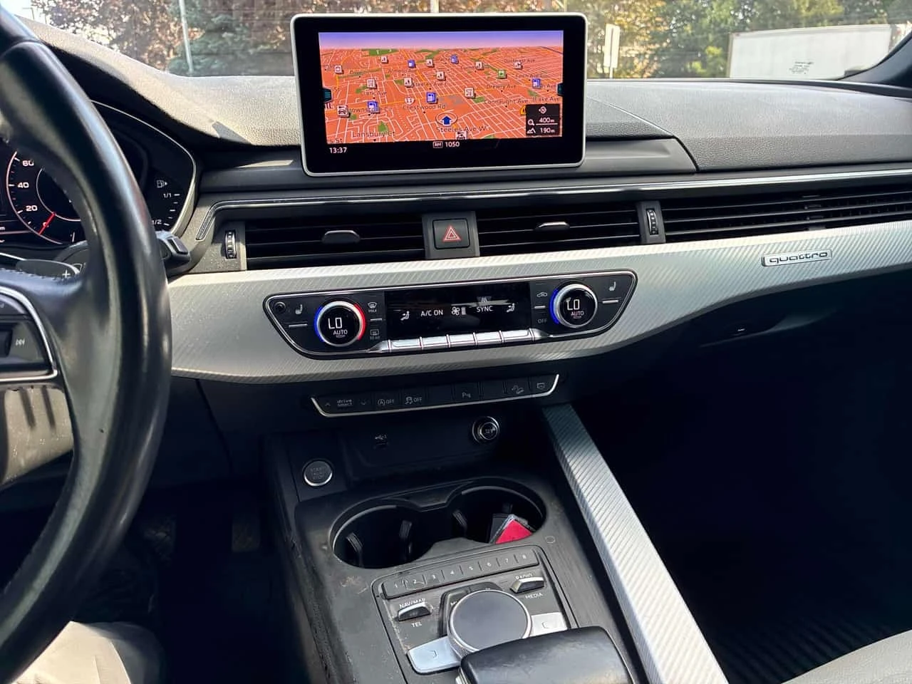 Audi A4 Allroad Technik / 360 / Dis / HUD /B&O / Carfax , снимка 9 - Автомобили и джипове - 56233626