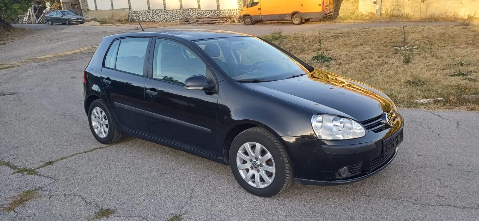 VW Golf 1.9 TDI, снимка 5 - Автомобили и джипове - 56406839