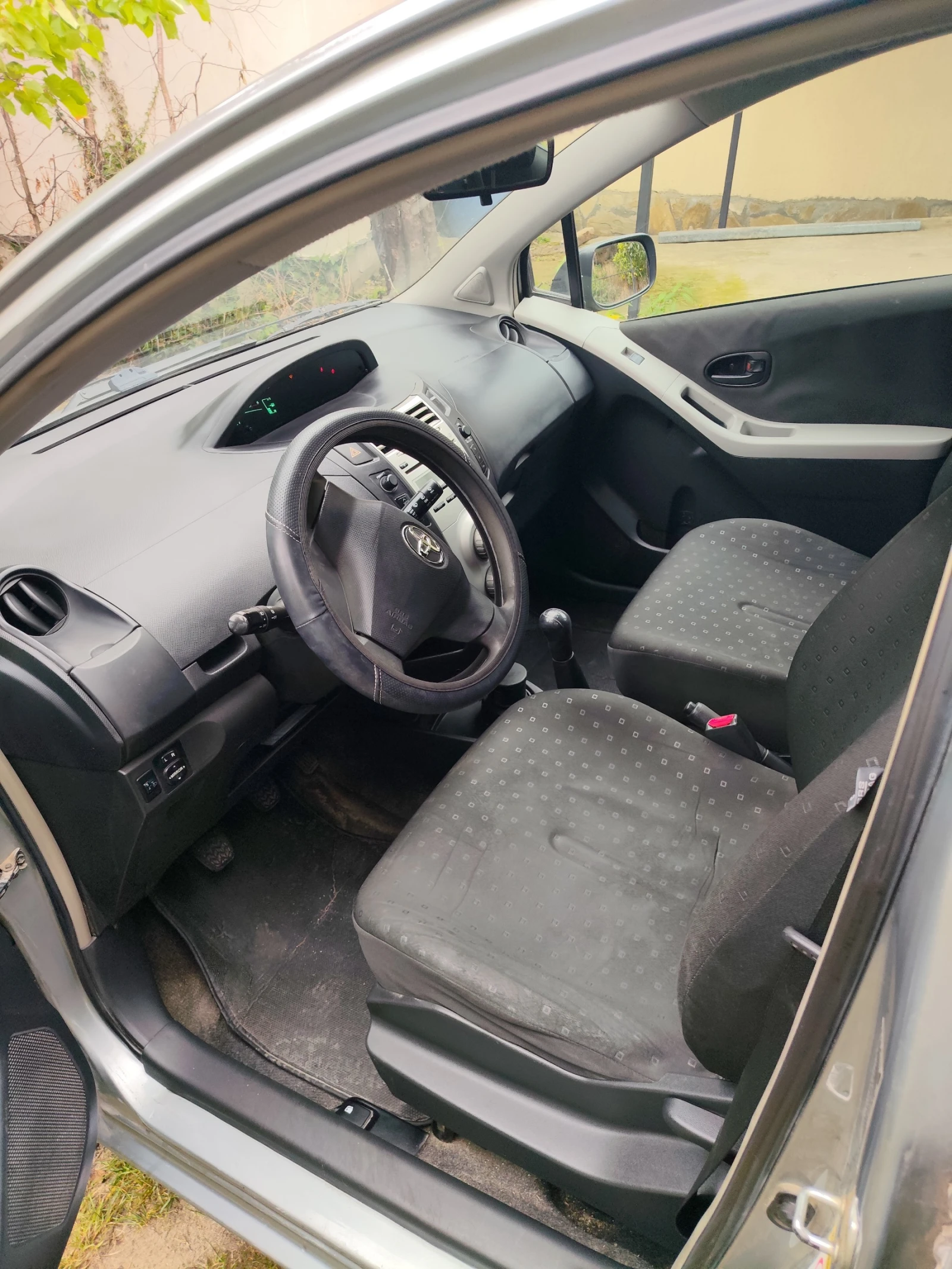 Toyota Yaris D4D, снимка 6 - Автомобили и джипове - 56626291