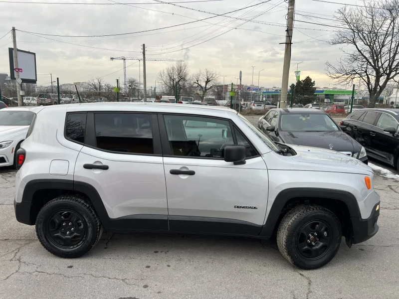 Jeep Renegade, снимка 2 - Автомобили и джипове - 52394070