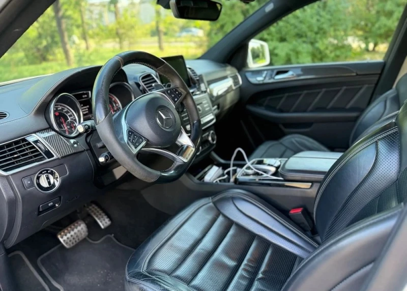 Mercedes-Benz GLE 63 S AMG 4Matic, снимка 4 - Автомобили и джипове - 52660620