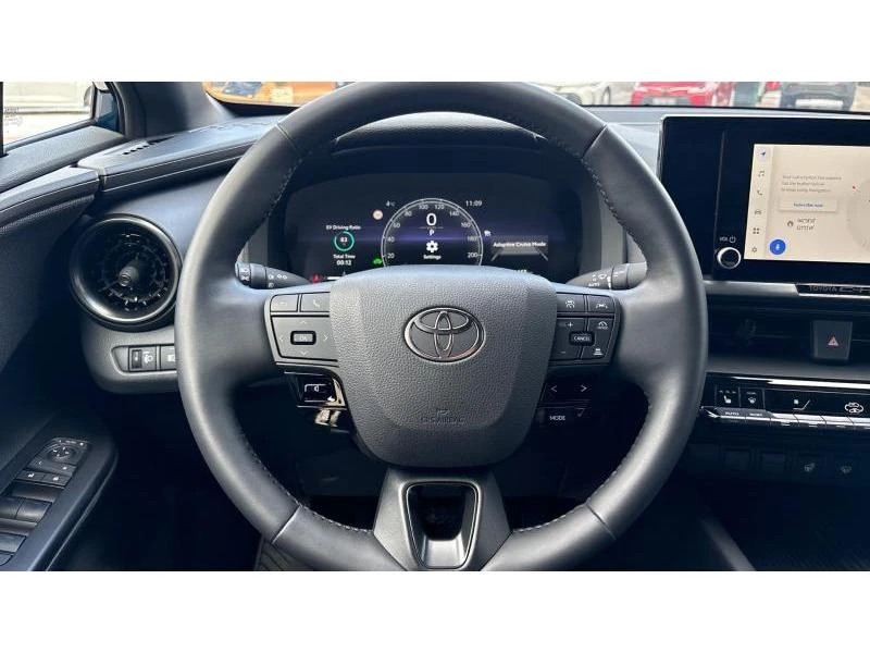 Toyota C-HR 1.8 HEV E-CVT Club FWD, снимка 13 - Автомобили и джипове - 53209593
