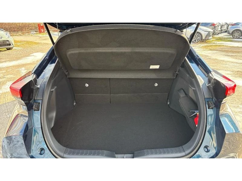 Toyota C-HR 1.8 HEV E-CVT Club FWD, снимка 10 - Автомобили и джипове - 53209593