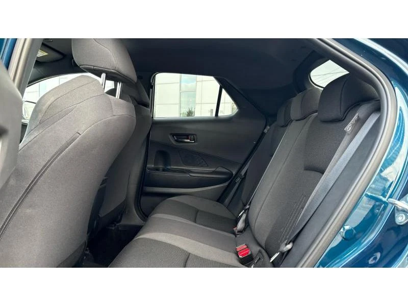 Toyota C-HR 1.8 HEV E-CVT Club FWD, снимка 11 - Автомобили и джипове - 53209593