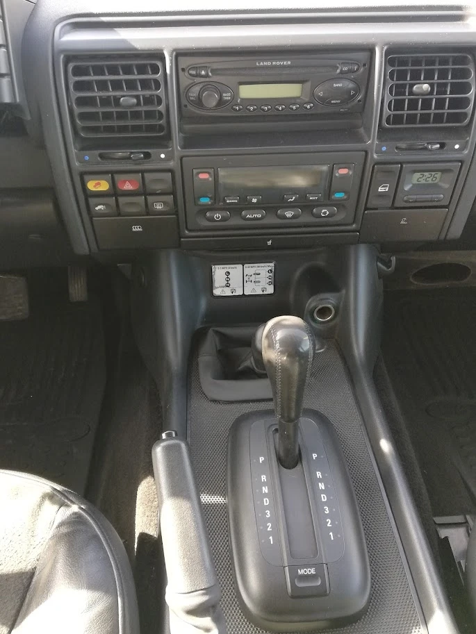Land Rover Discovery TD5, снимка 12 - Автомобили и джипове - 54580145