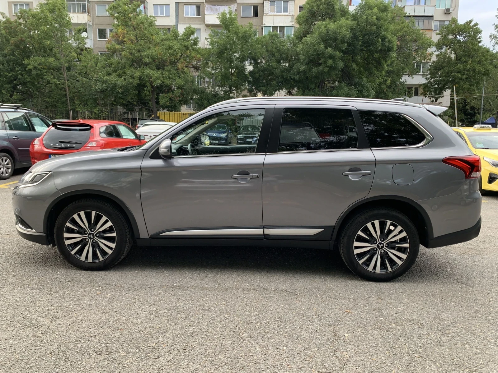 Mitsubishi Outlander  - изображение 2