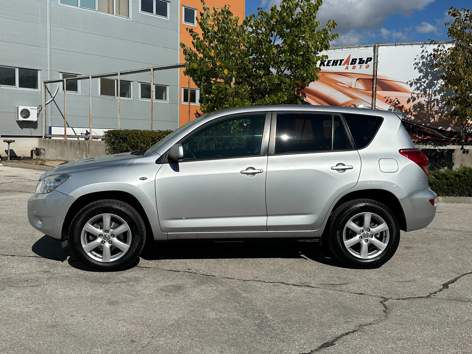 Toyota Rav4 2.0i 152 к.с.  - изображение 2