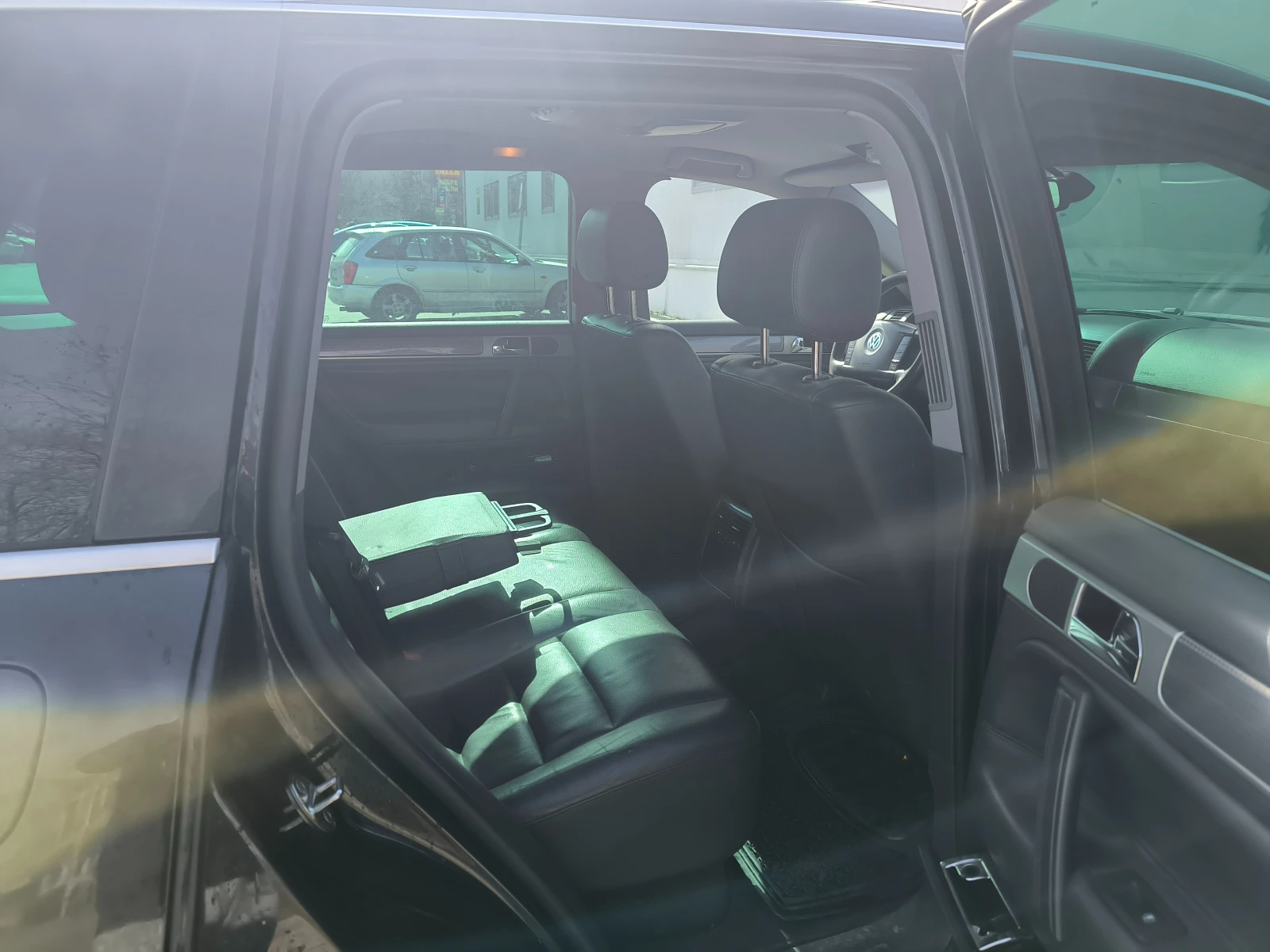 VW Touareg King Kong, снимка 6 - Автомобили и джипове - 53755605