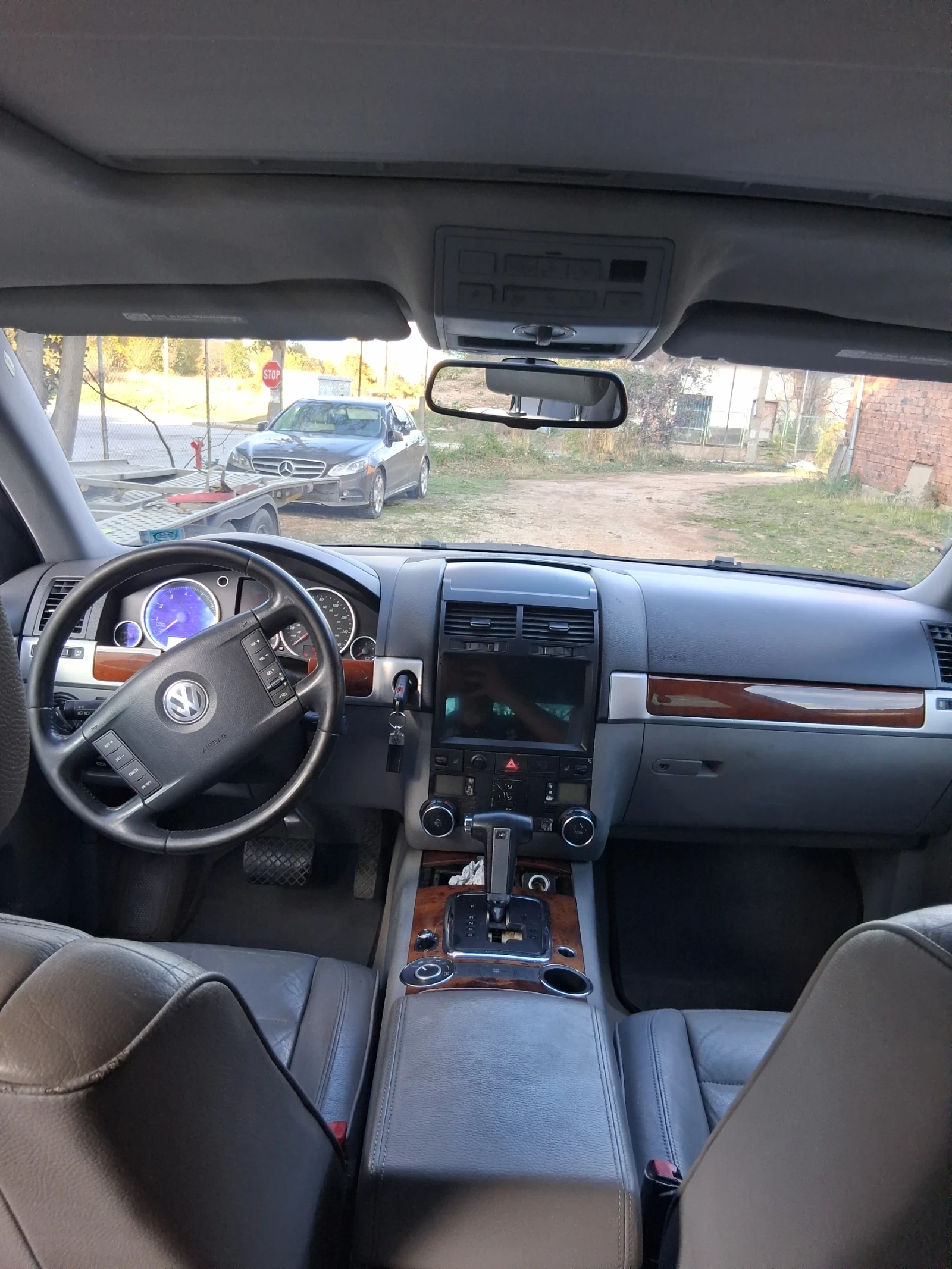 VW Touareg 3.2 240кс, снимка 9 - Автомобили и джипове - 53871911