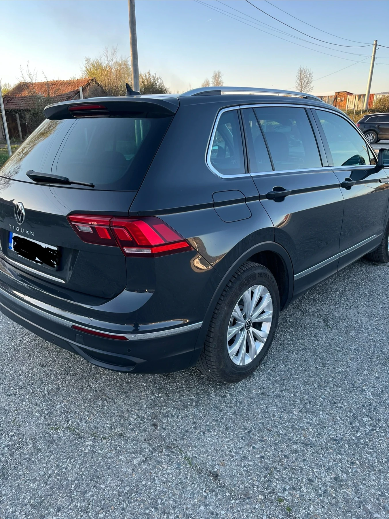 VW Tiguan 2.0 TDI 150кс. Automatic , снимка 7 - Автомобили и джипове - 54139971