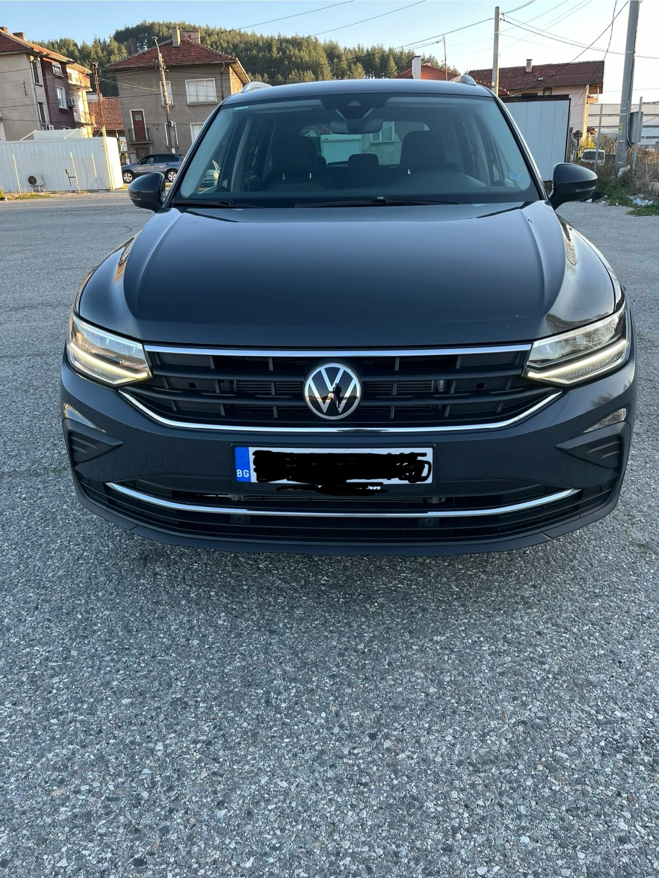 VW Tiguan 2.0 TDI 150кс. Automatic , снимка 3 - Автомобили и джипове - 54139971