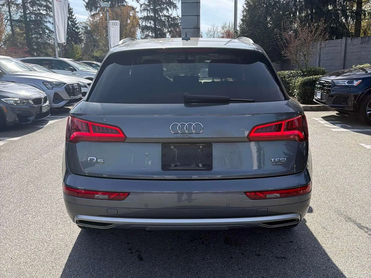 Audi Q5 Progressiv/ПОДГРЕВ/360 КАМ/ОТ ПРЕДСТАВИТЕЛСТВО, снимка 5 - Автомобили и джипове - 54239871