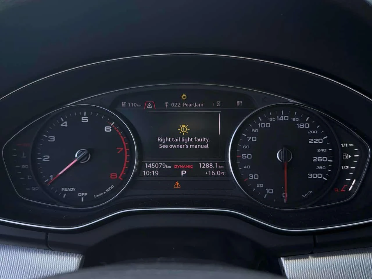 Audi Q5 Progressiv/ПОДГРЕВ/360 КАМ/ОТ ПРЕДСТАВИТЕЛСТВО, снимка 12 - Автомобили и джипове - 54239871