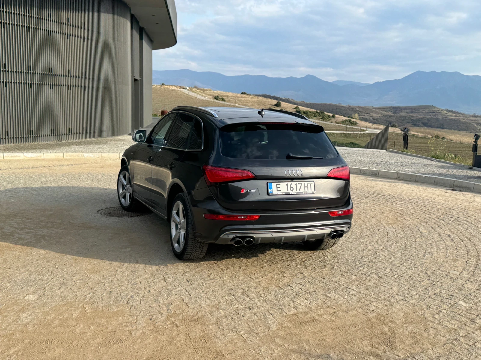 Audi SQ5, снимка 2 - Автомобили и джипове - 54361019