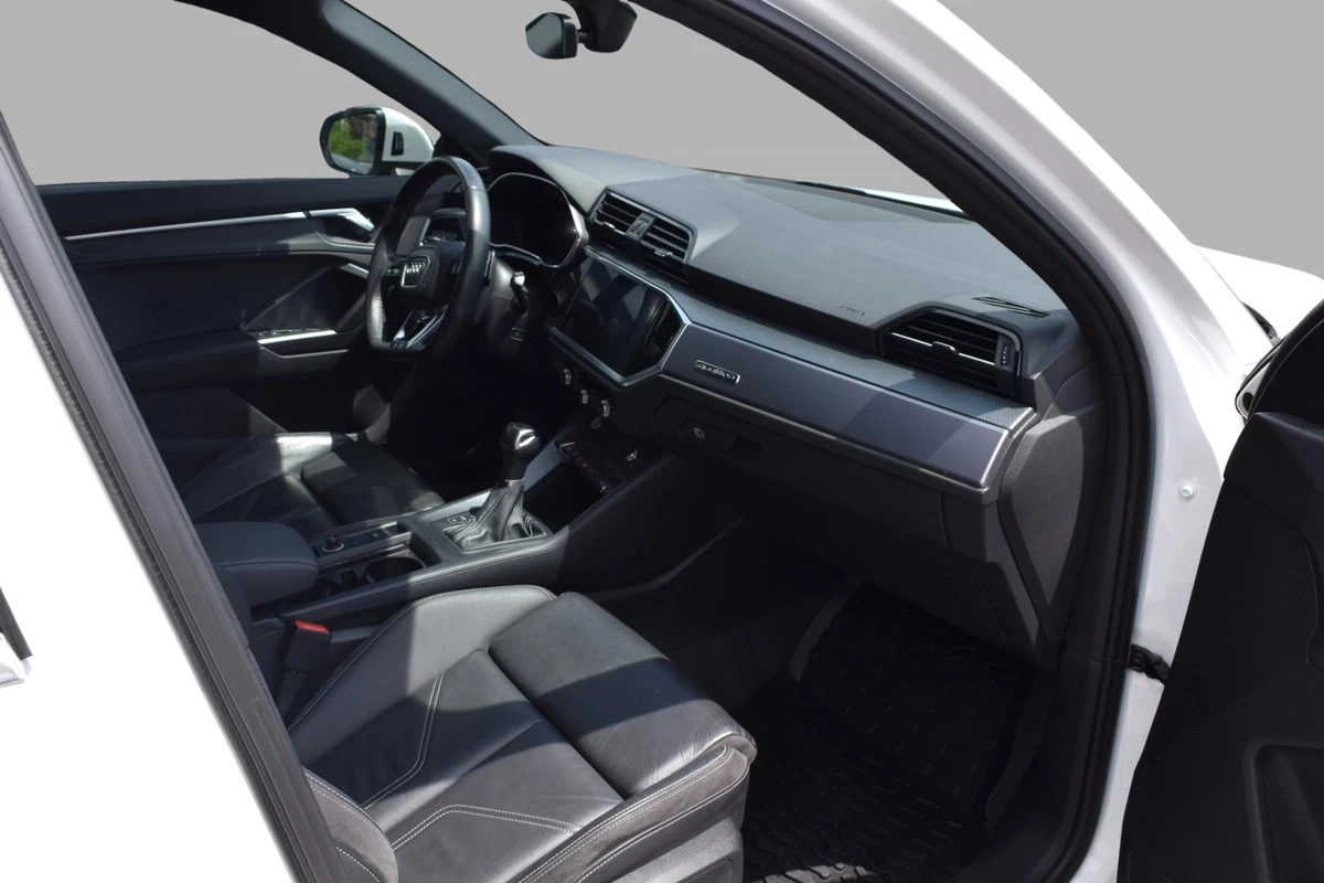 Audi Q3 45 TFSI quattro S line | Панорама | Memory | Navi , снимка 12 - Автомобили и джипове - 55105442