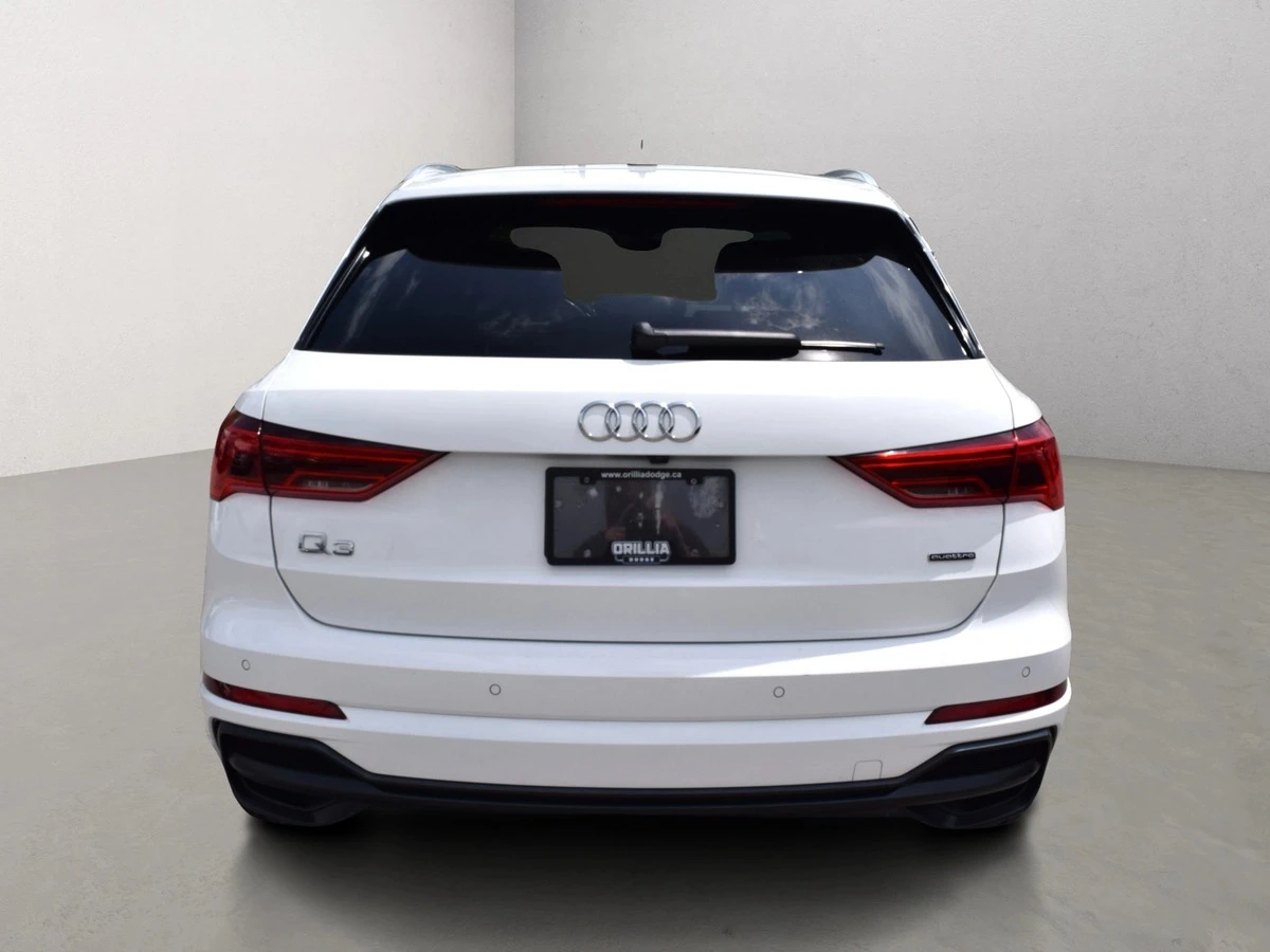 Audi Q3 45 TFSI quattro S line | Панорама | Memory | Navi , снимка 4 - Автомобили и джипове - 55105442