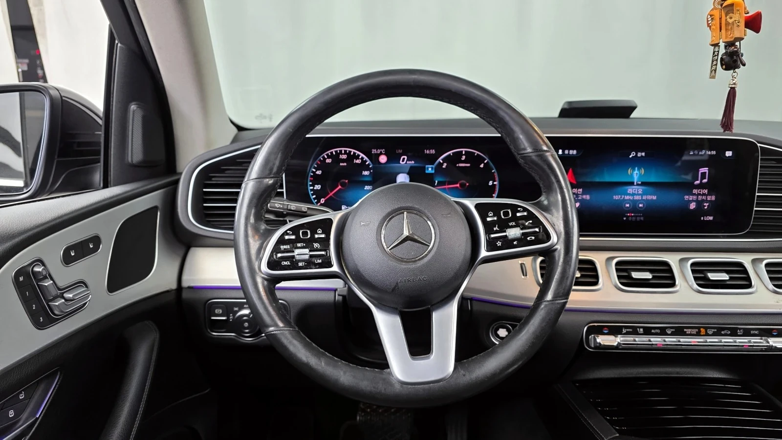 Mercedes-Benz GLE 300 | АВТОФИНАНСИРАНЕ | ФИКСИРАНА ЦЕНА ДО БЪЛГАРИЯ, снимка 8 - Автомобили и джипове - 55147478