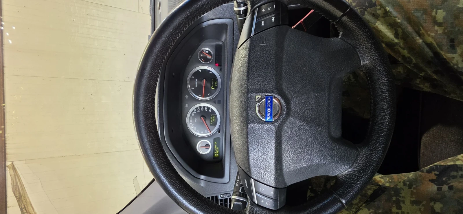 Volvo Xc90 2, 4td, снимка 2 - Автомобили и джипове - 55286015