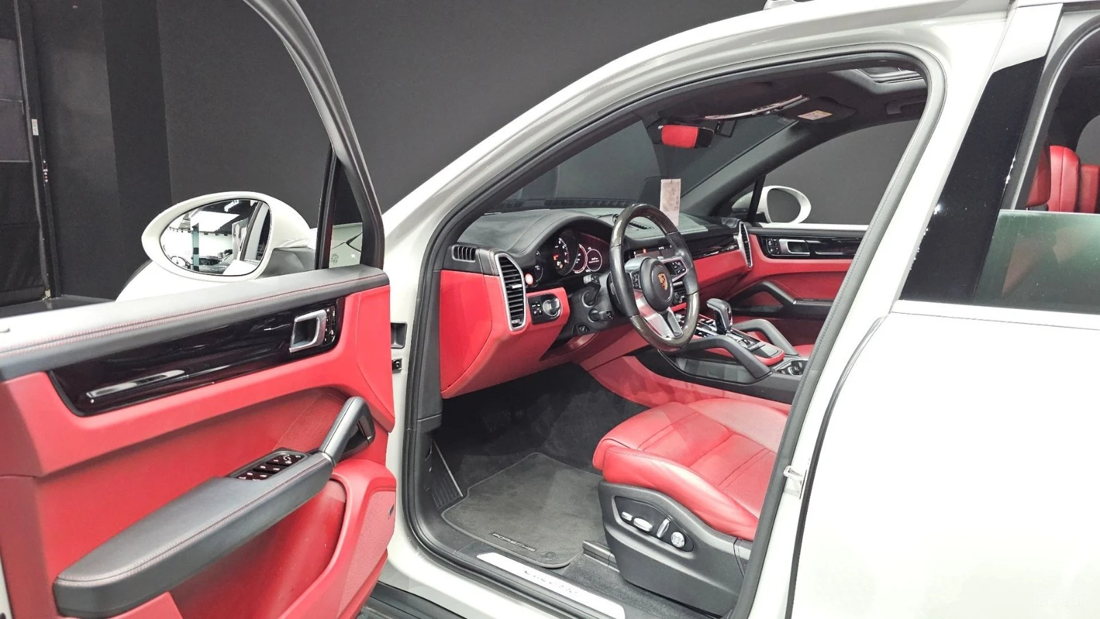 Porsche Cayenne РО536* 3.0* ЧЕРВЕНА КОЖА* ПАНО* ОБДУХВ* 360* ХЕДЪП, снимка 9 - Автомобили и джипове - 55435131