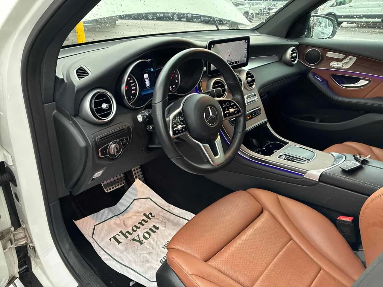 Mercedes-Benz GLC * 4MATIC * CARFAX * ОПЦИЯ ЗА ФИНАНСИРАНЕ , снимка 5 - Автомобили и джипове - 55504613