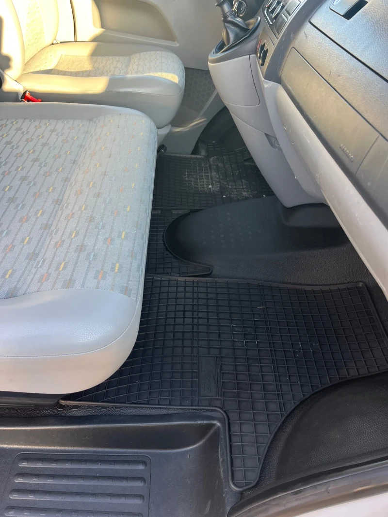 VW Transporter 2.0 TDI 8+ 1, снимка 13 - Бусове и автобуси - 52850830