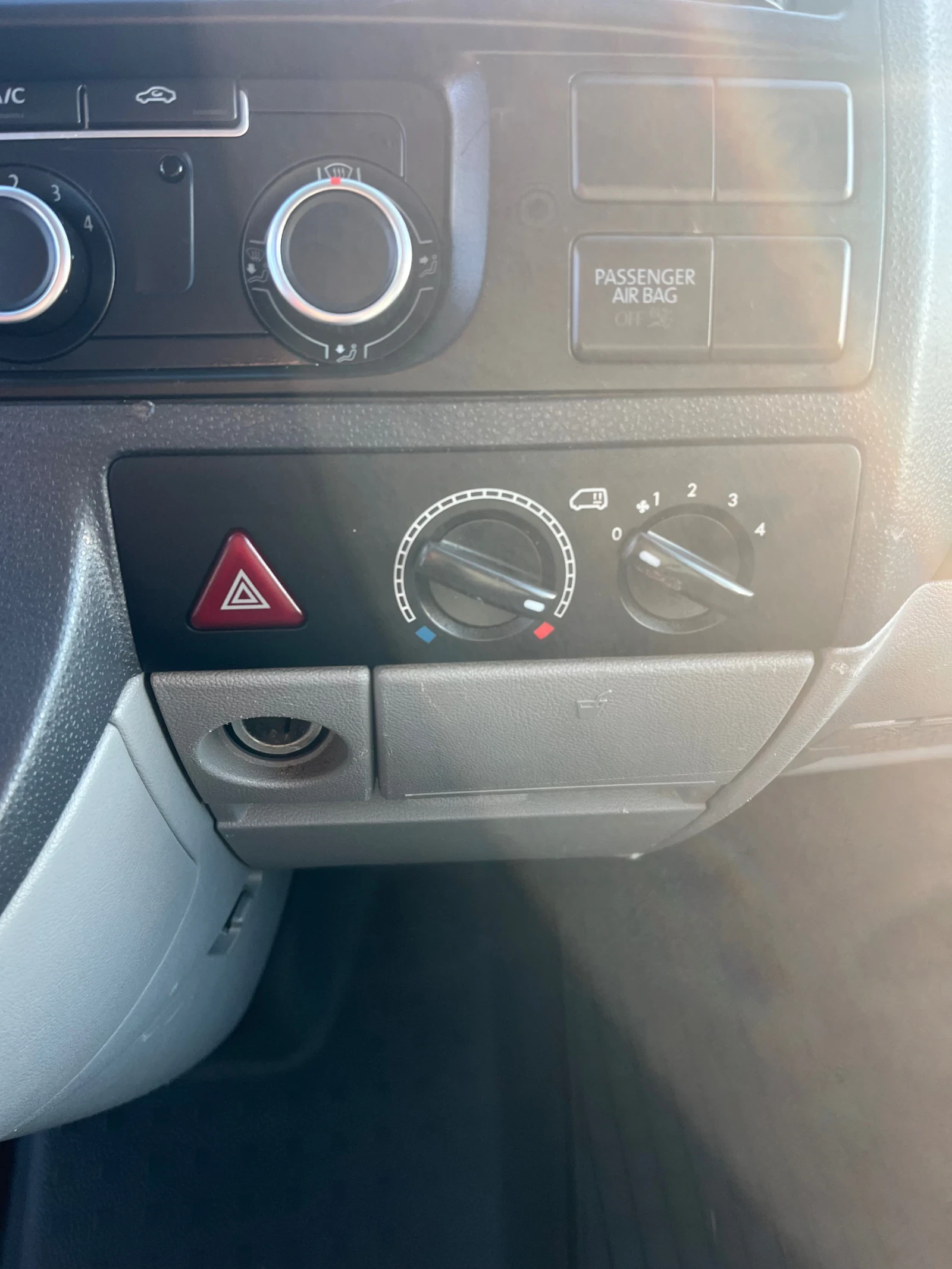 VW Transporter 2.0 TDI 8+ 1 - изображение 8