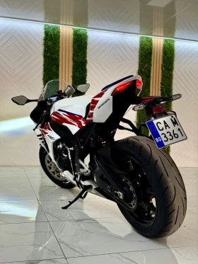 Honda Cbr 1000 RRR Limited series 1964 бр.от 2000 бр.5900км!, снимка 6