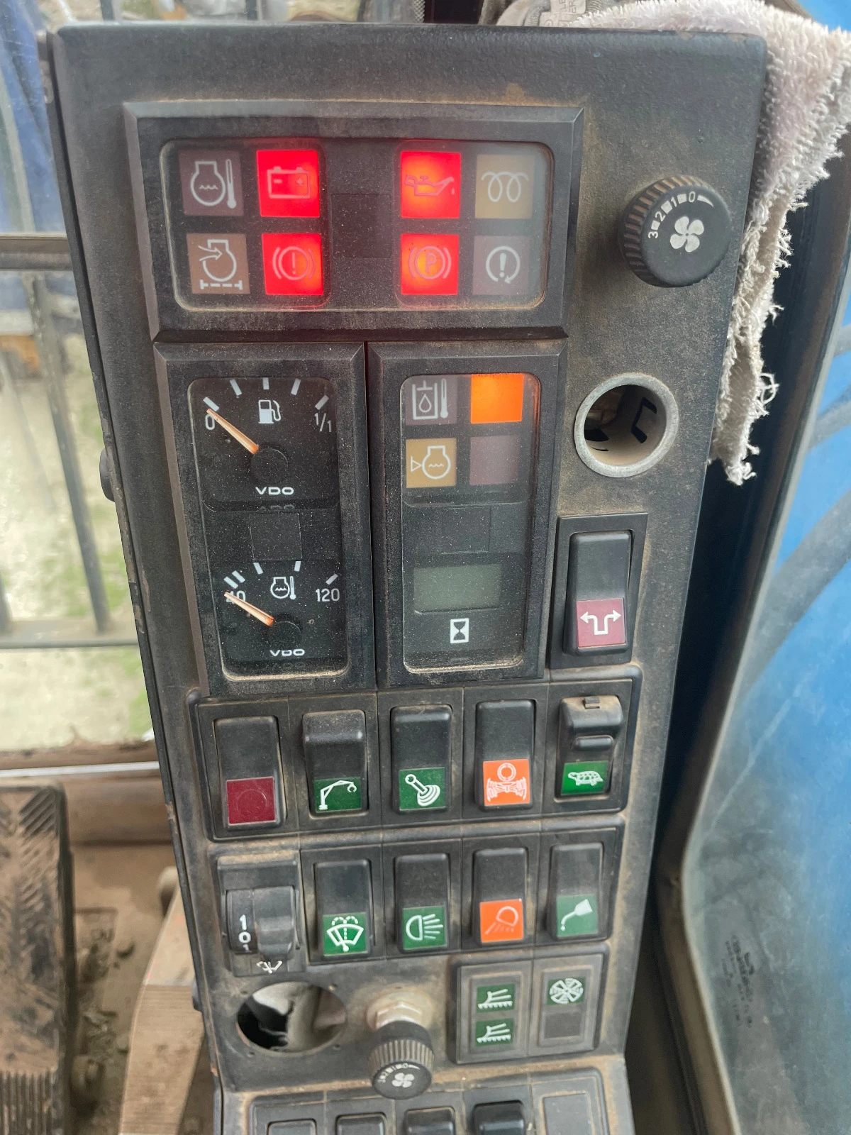  Fuchs 460 | Mobile.bg   11