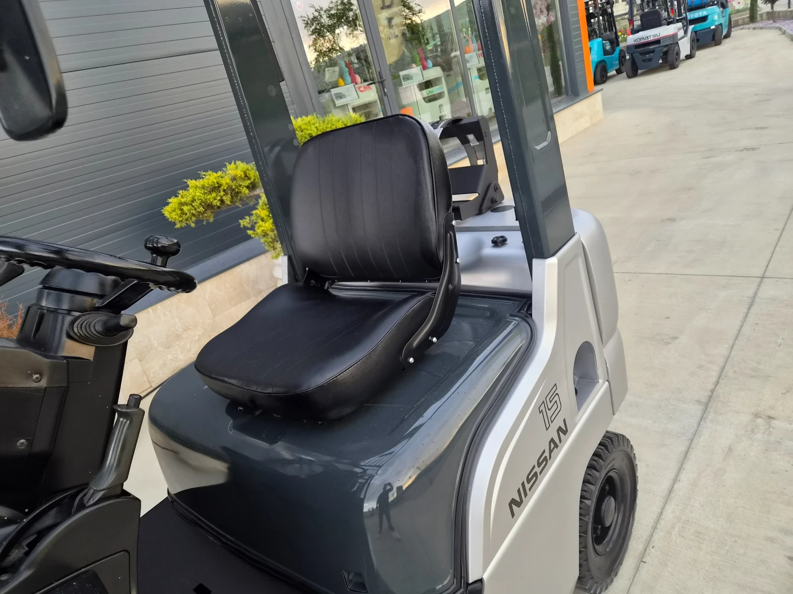 ������� Nissan 4.5 ����� / ������� / ���+ ������ / ��������� ! | Mobile.bg � ����������� 10