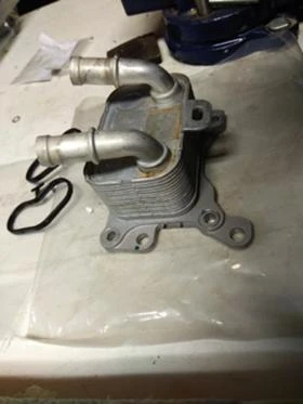 Маслен радиатор, двигателно масло MERCEDES  //  NISSAN , снимка 2