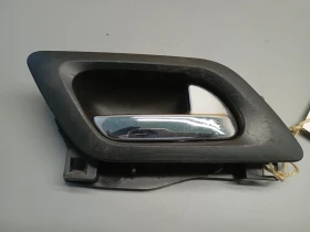 Дръжка вътрешна задна дясна Ситроен ц4 1.6 турбо 