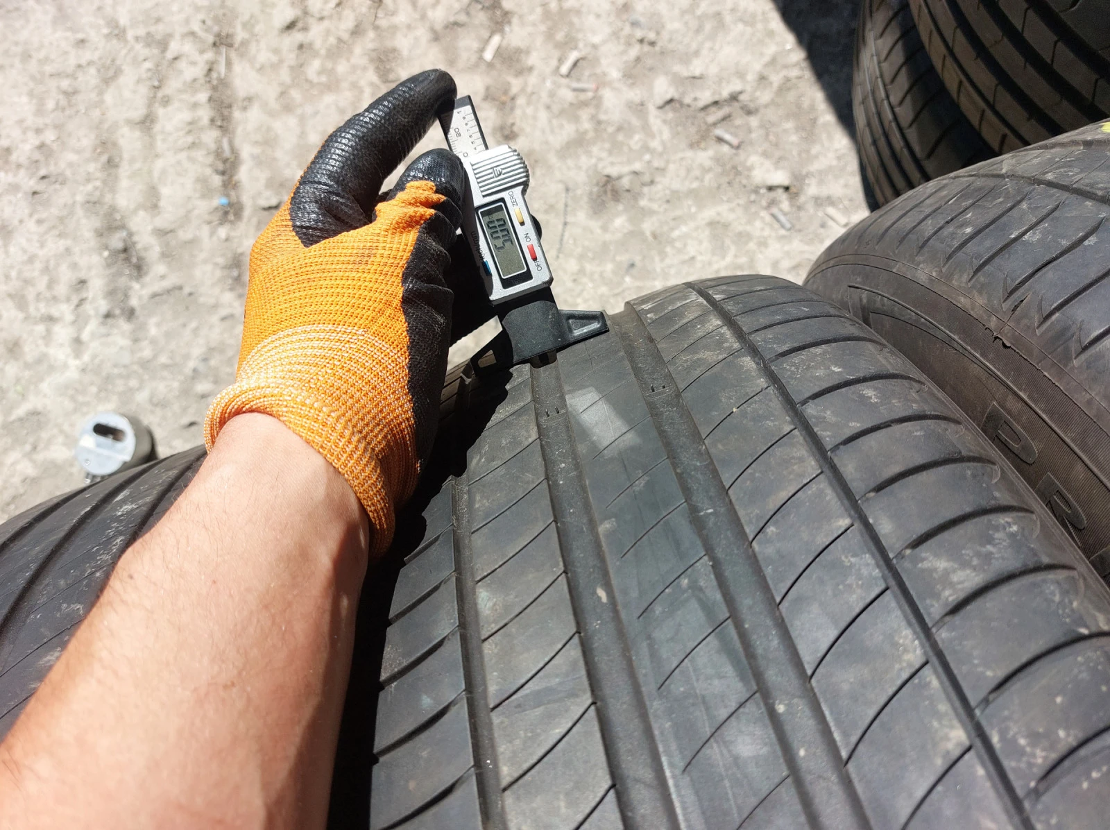 ���� 225/60R17 | Mobile.bg � ����������� 4