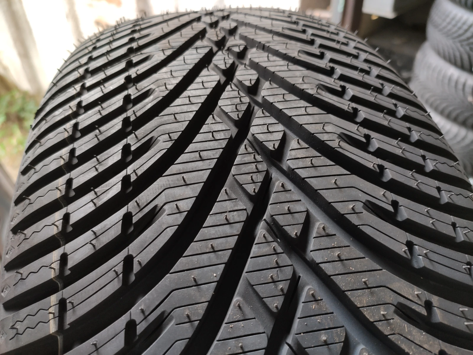  235/55R17 | Mobile.bg   2