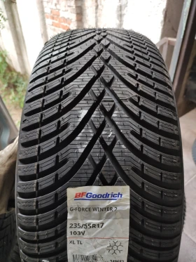      235/55R17