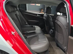 Kia Stinger 3.3 Turbo Awd Masters - САМО 30% АВАНС, снимка 11