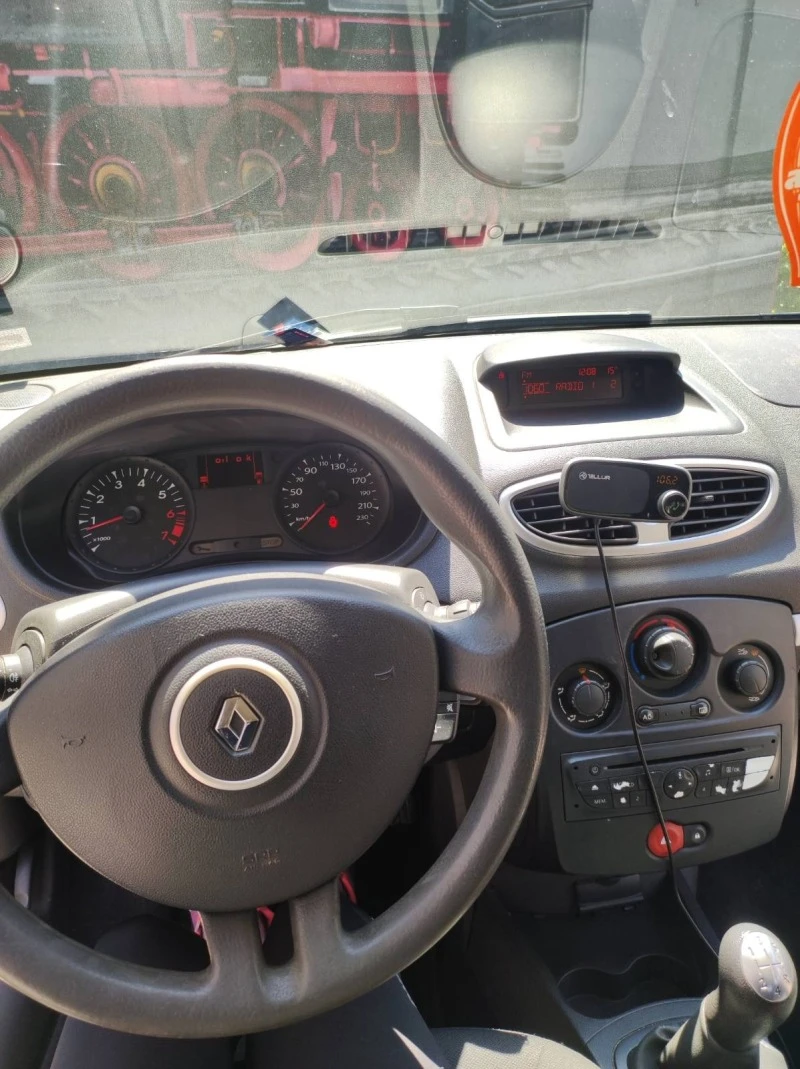 Renault Clio 1, 2  ГАЗ/Бензин, снимка 4 - Автомобили и джипове - 47135695