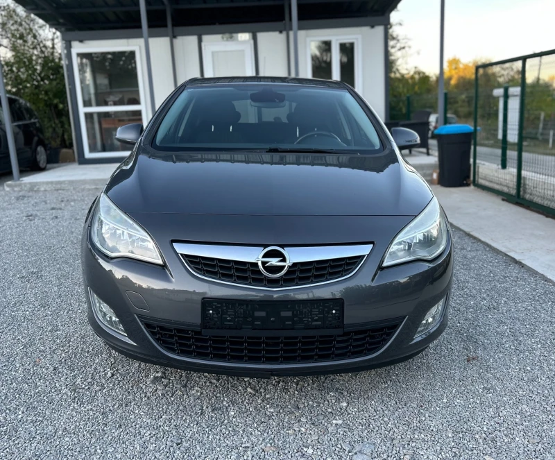 Opel Astra 1.6i 115кс , снимка 2 - Автомобили и джипове - 47441149