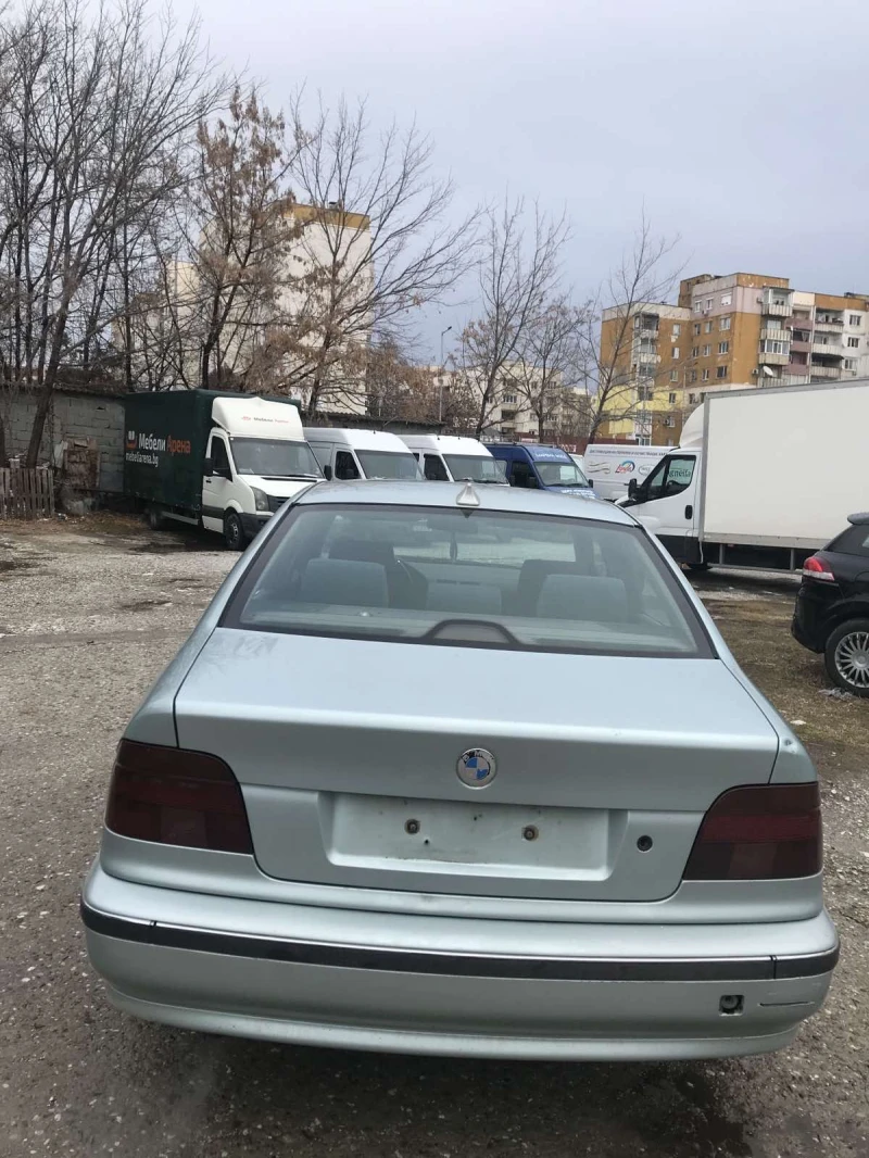 BMW 523, снимка 4 - Автомобили и джипове - 48452314