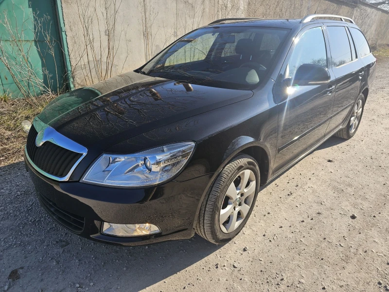 Skoda Octavia 1.6mpi + ГАЗ , снимка 1 - Автомобили и джипове - 49071487