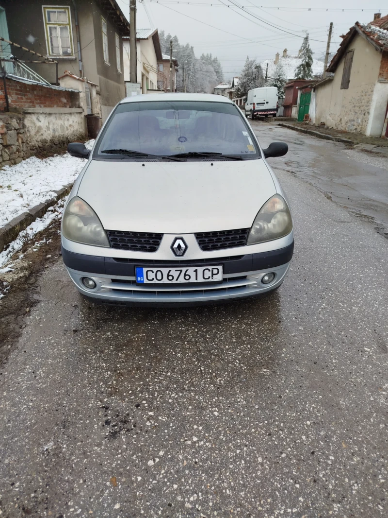 Renault Clio, снимка 1 - Автомобили и джипове - 49164597