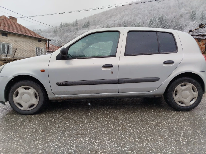 Renault Clio, снимка 5 - Автомобили и джипове - 49164597