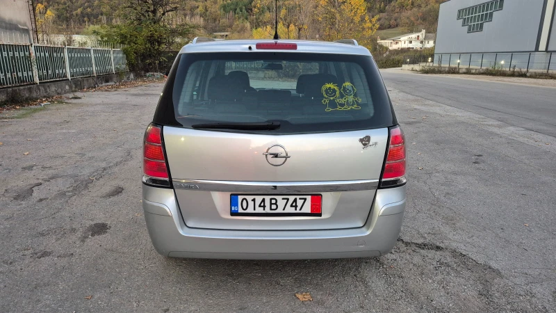Opel Zafira 1.6i 7Местна Отлична, снимка 7 - Автомобили и джипове - 52416712
