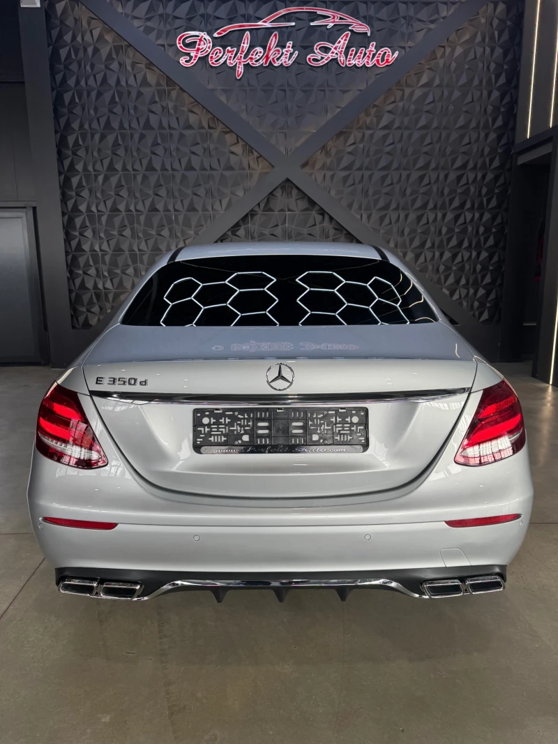 Mercedes-Benz E 350 d * AMG Пакет * Камера * LED * 9G * , снимка 4 - Автомобили и джипове - 52830176