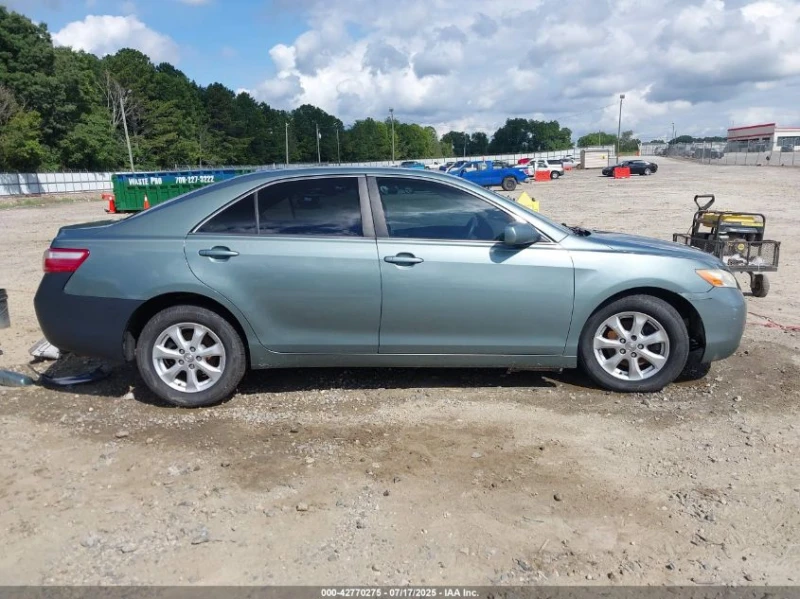 Toyota Camry 2.4L I-4 DOHC, VVT, 158HP Front Wheel Drive, снимка 6 - Автомобили и джипове - 52851316