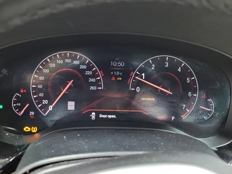 BMW 530 * 530I XDRIVE * CARFAX * ЦЕНА ДО БЪЛГАРИЯ, снимка 12 - Автомобили и джипове - 53056372