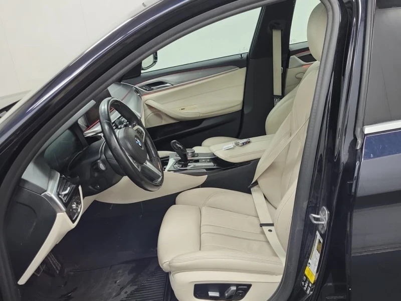 BMW 530 * 530I XDRIVE * CARFAX * ЦЕНА ДО БЪЛГАРИЯ, снимка 9 - Автомобили и джипове - 53056372