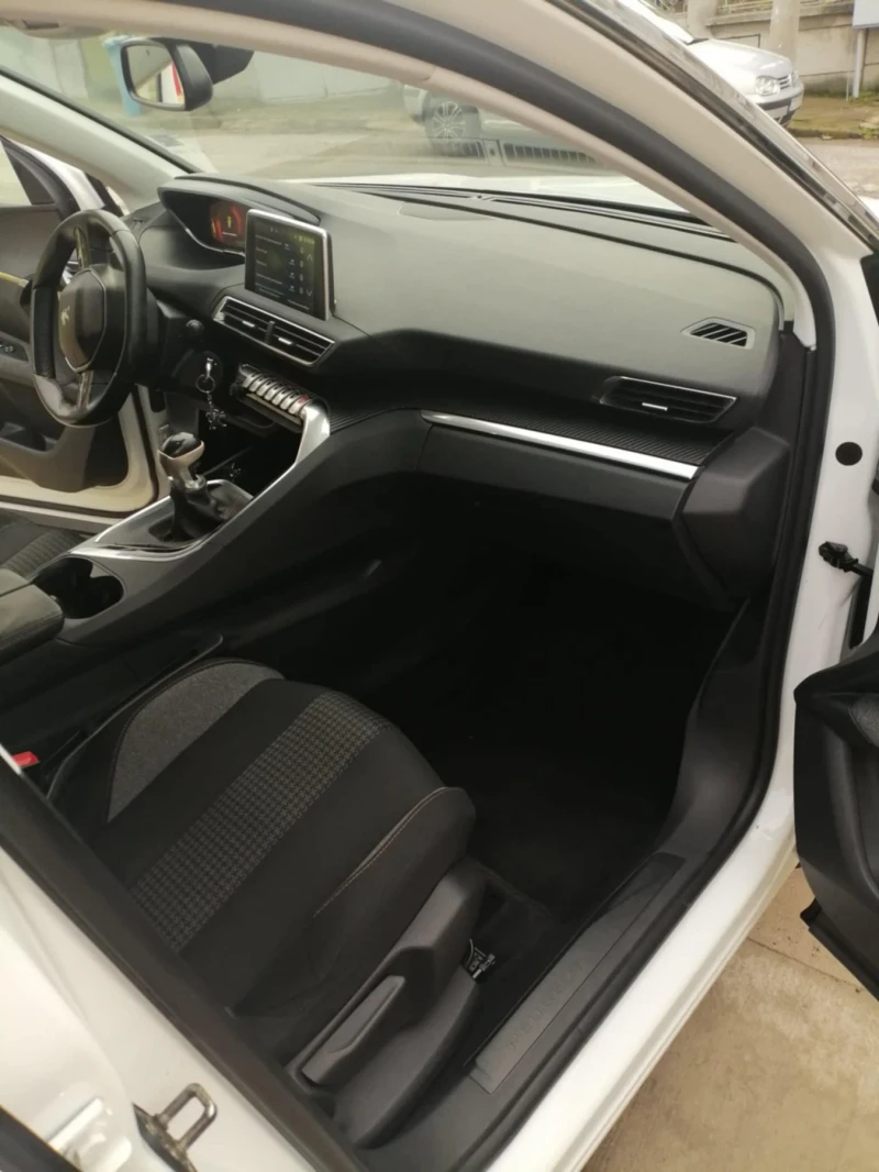 Peugeot 3008 1.6, снимка 9 - Автомобили и джипове - 53328583