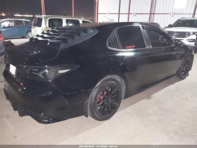 Toyota Camry 2.5l Le, снимка 4 - Автомобили и джипове - 53467573