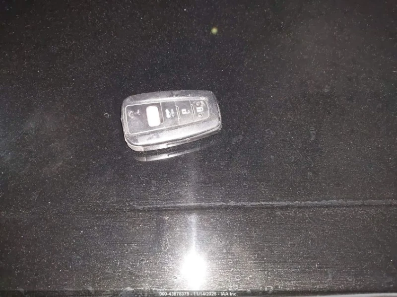 Toyota Camry 2.5l Le, снимка 10 - Автомобили и джипове - 53467573